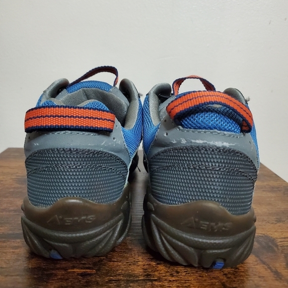 Eastern Mountain Sports Womens Hiking shoes size 7. - Picture 6 of 12